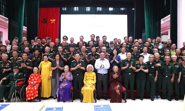 Hà Nội: Ủy ban MTTQ Việt Nam thành phố gặp mặt, tri ân Cựu chiến binh, thương binh tiêu biểu