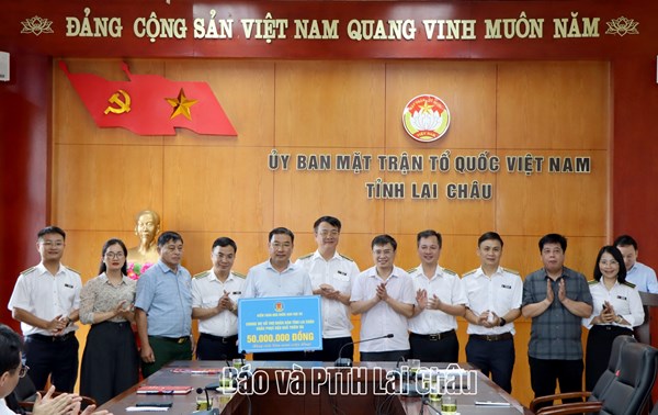 Lai Châu: Nhiều tổ chức, cá nhân chung tay hỗ trợ nhân dân vùng lũ Mường Than