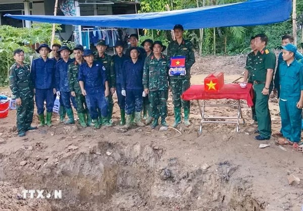 Tiếp tục hoạt động quy tập hài cốt liệt sỹ, lấy mẫu giám định thông tin