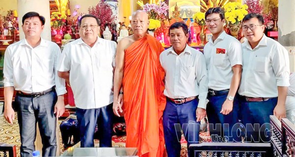 Vĩnh Long: Phát huy vai trò người có uy tín trong cộng đồng