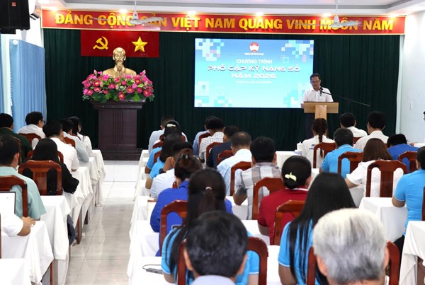 Thành phố Hồ Chí Minh: Ủy ban MTTQ Việt Nam thành phố khai mạc Chương trình phổ cập kỹ năng số năm 2026