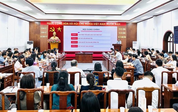 Đảng ủy Cơ quan Ủy ban Trung ương MTTQ Việt Nam cập nhật thông tin thời sự quốc tế cho cán bộ, đảng viên