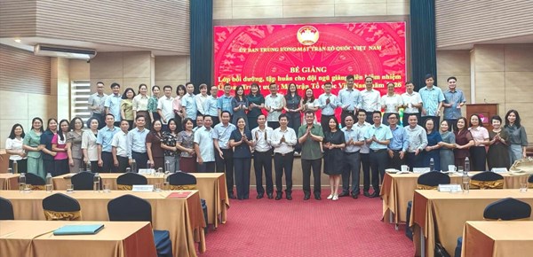Bế giảng lớp bồi dưỡng, tập huấn nghiệp vụ cho đội ngũ giảng viên kiêm nhiệm của Ủy ban Trung ương MTTQ Việt Nam