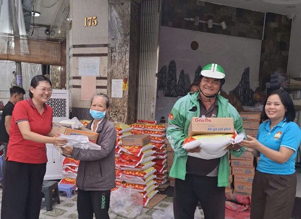 Thành phố Hồ Chí Minh lan tỏa nghĩa tình trong dịp Tết Độc lập
