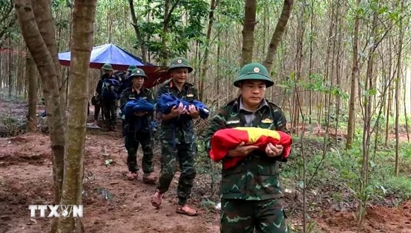 Quảng Trị: Thực hiện lấy mẫu hài cốt liệt sỹ đồng thời với số hóa thông tin