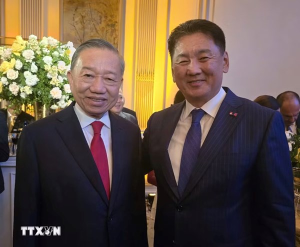 Tổng Bí thư, Chủ tịch nước Tô Lâm gặp Tổng thống Mông Cổ Ukhnaagiin Khürelsükh
