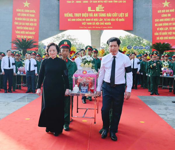 Phó Thủ tướng Phạm Thị Thanh Trà dự Lễ truy điệu, an táng hài cốt liệt sĩ tại Lào Cai