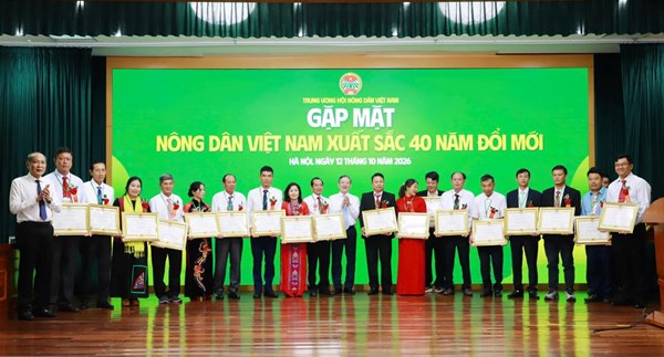 Trung ương Hội Nông dân Việt Nam gặp mặt 96 Nông dân Việt Nam xuất sắc 40 năm Đổi mới