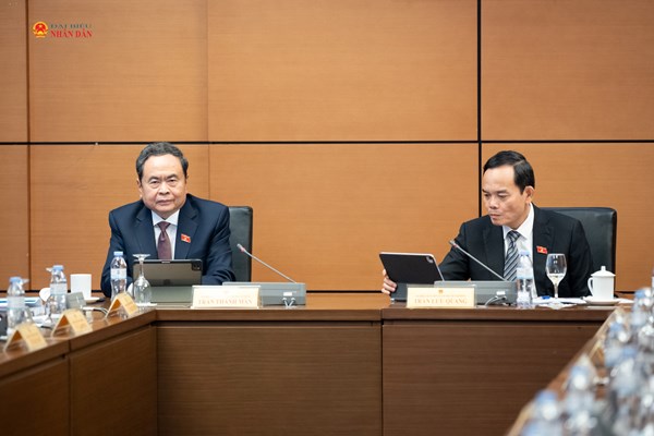 Chủ tịch Quốc hội Trần Thanh Mẫn: Cân bằng giữa tạo thuận lợi kinh doanh và bảo vệ người tiêu dùng, an ninh mạng lưới