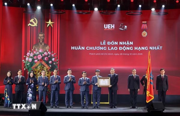 Tổng Bí thư, Chủ tịch nước Tô Lâm dự Lễ kỷ niệm 50 năm thành lập Đại học Kinh tế Thành phố Hồ Chí Minh