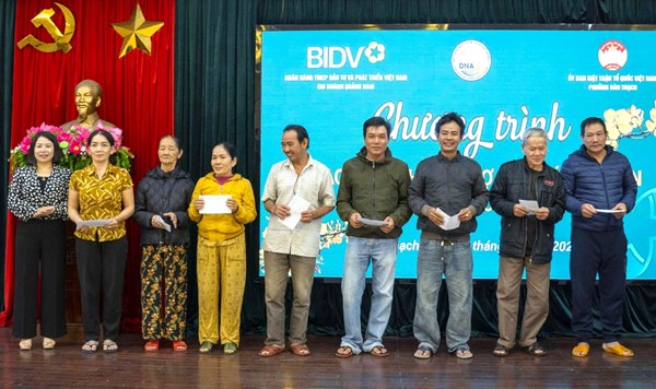 Đà Nẵng: Hơn 240 triệu đồng hỗ trợ hộ khó khăn tại phường Bàn Thạch