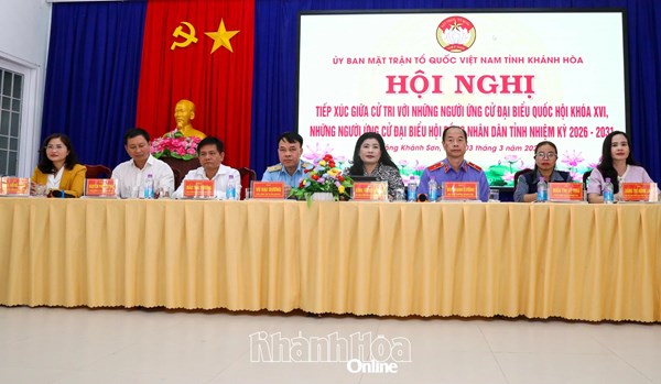 Người ứng cử đại biểu Quốc hội khóa XVI và đại biểu Hội đồng nhân dân tỉnh Khánh Hòa tiếp xúc cử tri xã Đông Khánh Sơn và Tây Khánh Sơn