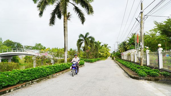Thạnh Đông chung sức xây dựng quê hương ngày càng sáng, xanh, sạch đẹp và yên bình.