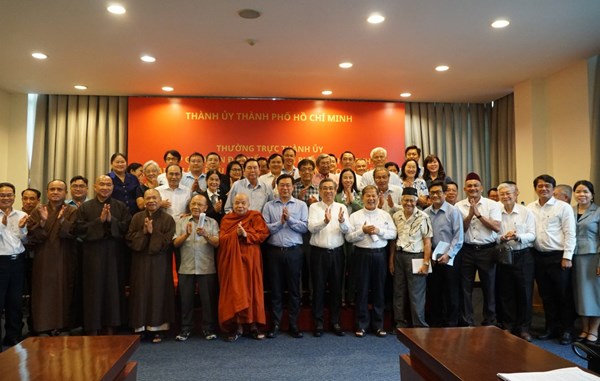 Đại biểu TP Hồ Chí Minh mang khát vọng phát triển đến Đại hội MTTQ Việt Nam lần thứ XI
