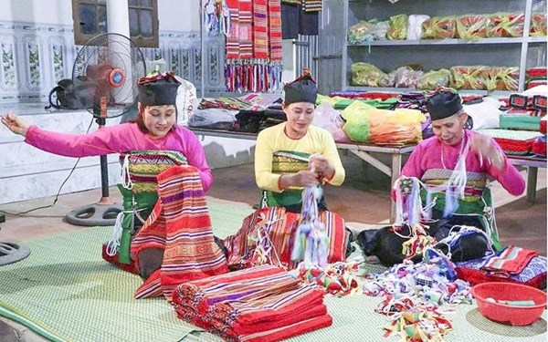 Thanh Hóa: Bảo tồn nghề và làng nghề truyền thống gắn với xây dựng nông thôn mới