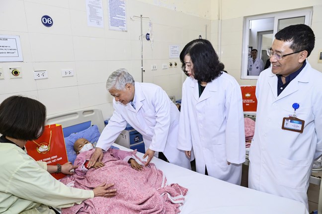 Chủ tịch Đỗ Văn Chiến: MTTQ Việt Nam sẽ đồng hành, hỗ trợ bệnh nhân ung thư nghèo có thêm động lực chiến thắng bệnh tật
